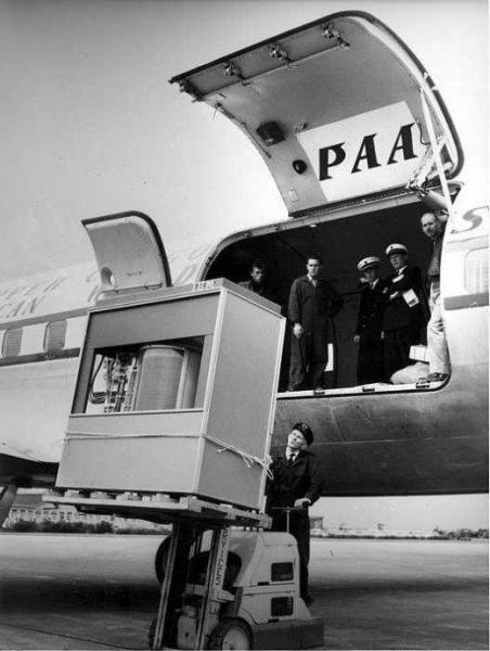 Name:  Loading 5MB of Memory into a Pan am Jet, 1956.jpg
Views: 420
Size:  40.8 KB