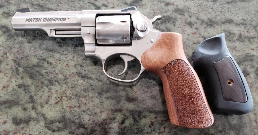 Name:  Ruger GP100MC w OEM and Altamont Grips.jpg
Views: 2472
Size:  85.0 KB