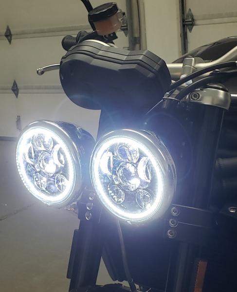 Name:  Triumph speed triple with Wisamic lights.jpg
Views: 369
Size:  34.0 KB