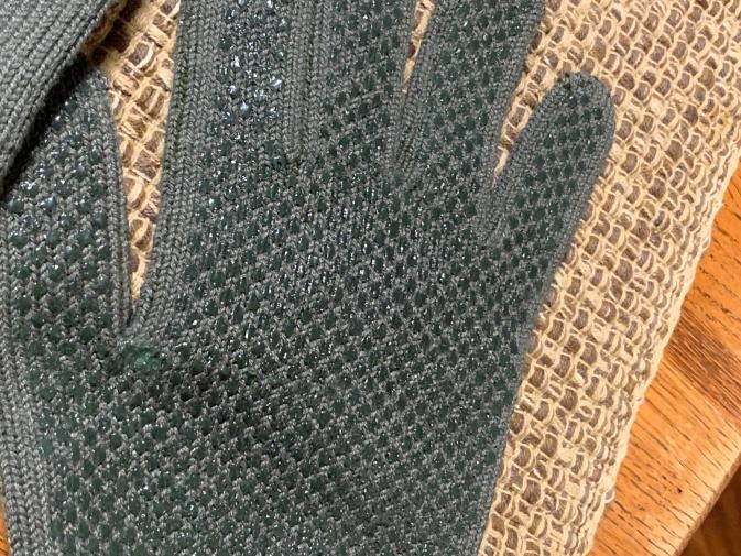 Name:  gloves 2.jpg
Views: 181
Size:  106.0 KB