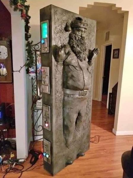 Name:  Santa in carbonite.jpg
Views: 709
Size:  41.4 KB