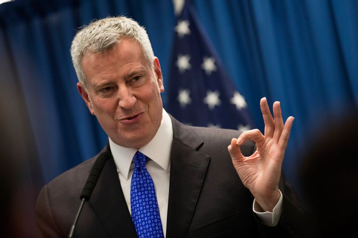 Name:  188916abb271eeb315e2e0dc7325bf4d1b-01-bill-de-blasio-approval.h473.w710.jpg
Views: 154
Size:  35.9 KB