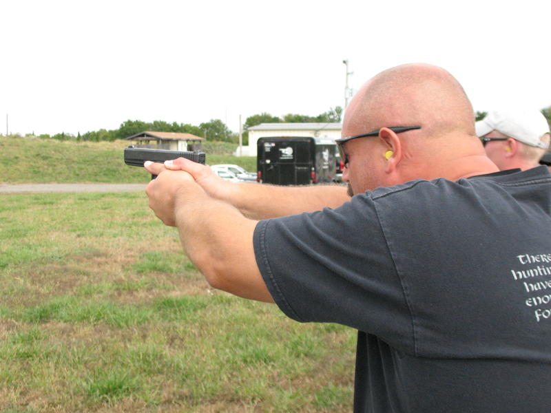 Name:  Me shooting 125 yards.JPG
Views: 271
Size:  65.4 KB