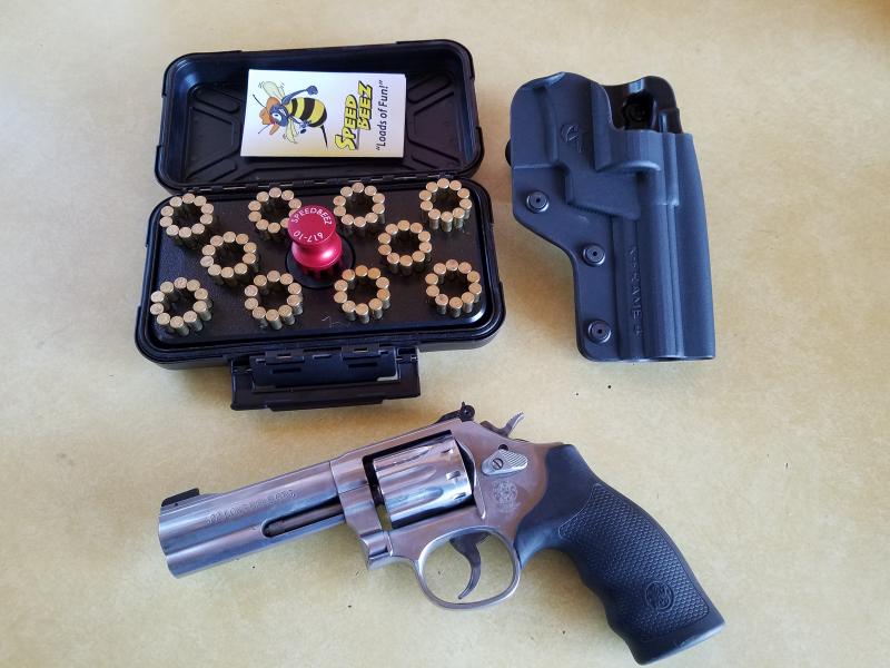 Name:  Smith 617 w speed beez loaders and holster.jpg
Views: 533
Size:  64.8 KB